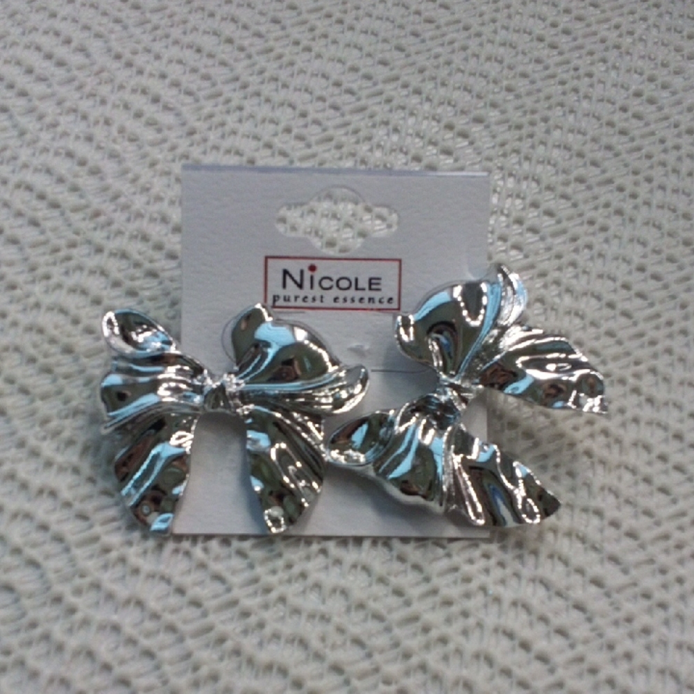 Nicole Shiny Silver Bow Earrings